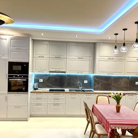 Isabella Apartment